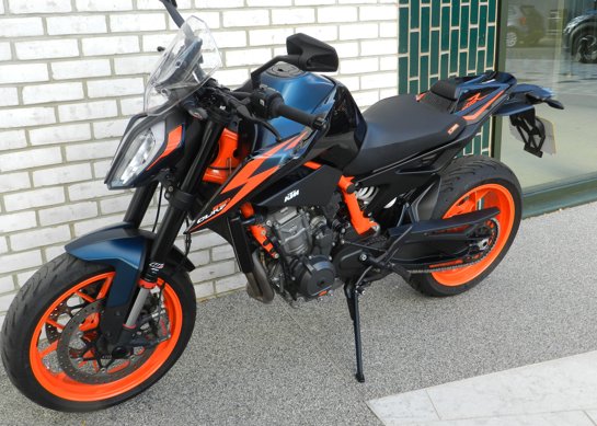 KTM Duke 890R