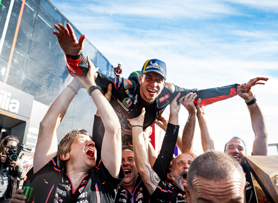 EH News D 1920X1440 01